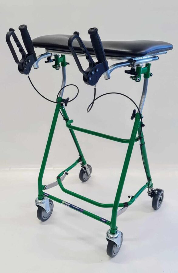 Rover Walker with Pulpit Top & Brakes - 2 Castors / 2 Wheels